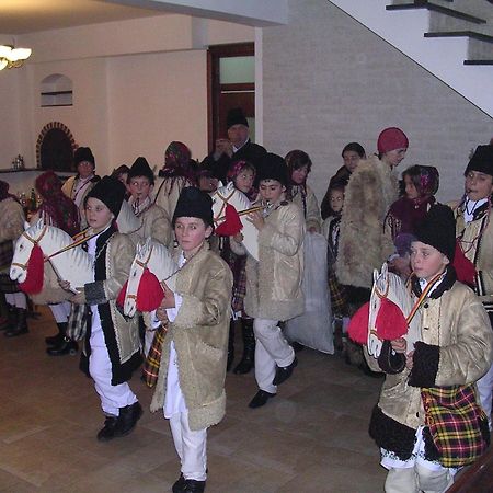 Pension Perla Bucovinei Voroneţ Exterior foto