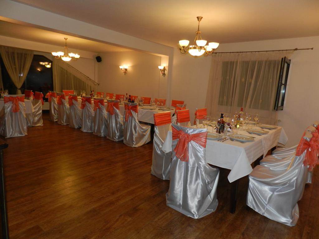 Pension Perla Bucovinei Voroneţ Exterior foto