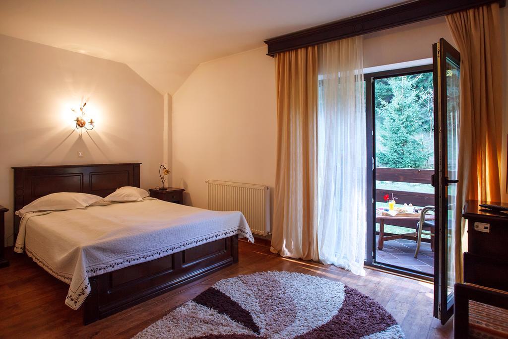 Pension Perla Bucovinei Voroneţ Exterior foto